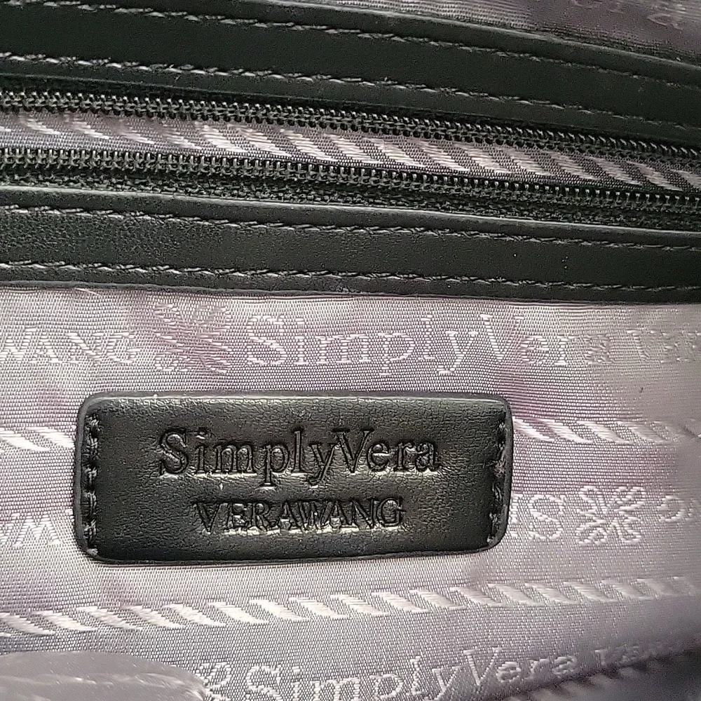 Simply Vera Handbag - Picture 4 of 7